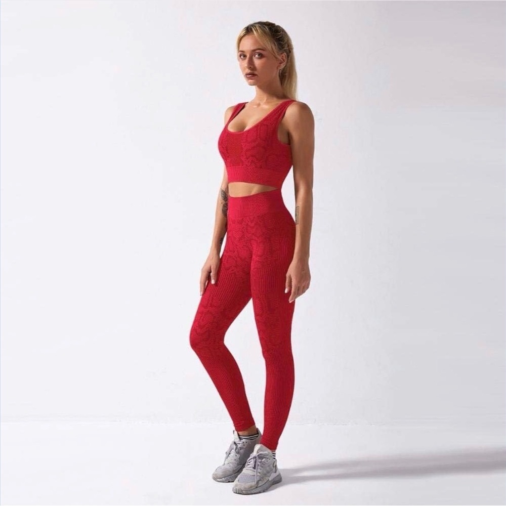 New Yoga Gym Fitness Casual Lounge Red Two-Piece Activewear Set size XS/S